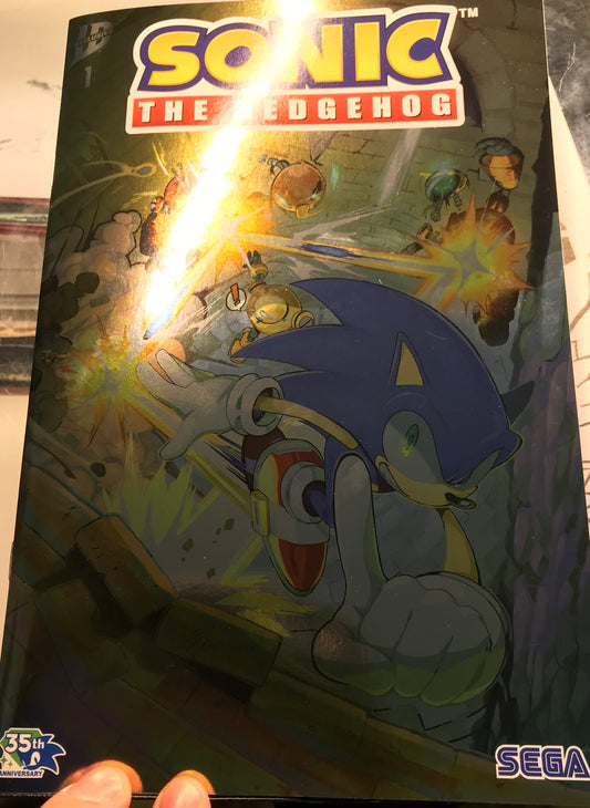 Sonic The Hedgehog #1 IDW Exclusive Foil 35th Anniversary autographed with Sonic and Tails art card