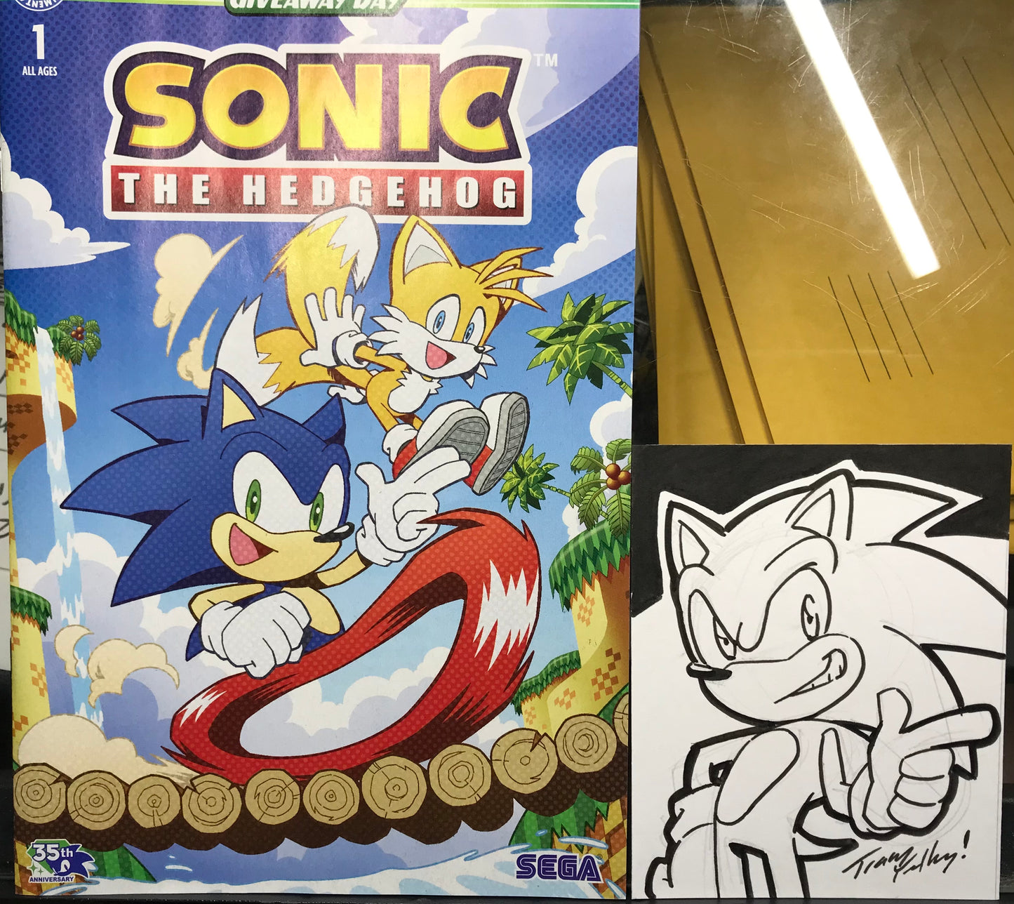 Sonic sketch card and comic set